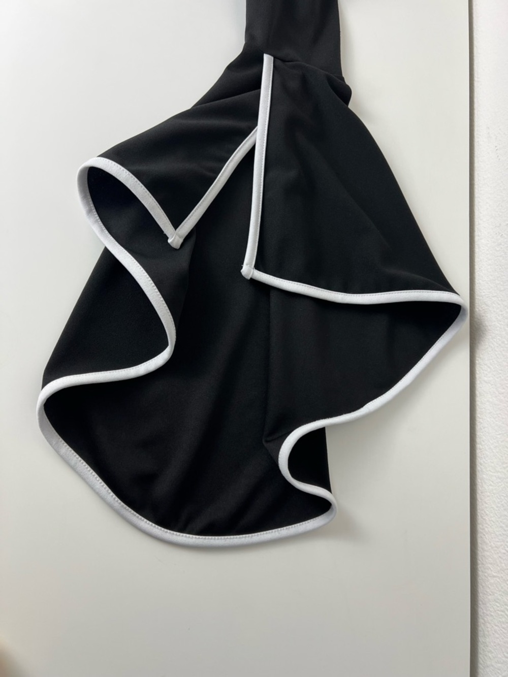 HMS Black Off Shoulder Y2K Mini Dress Bell Sleeve Bodycon White Trim Size S - Picture 6 of 8